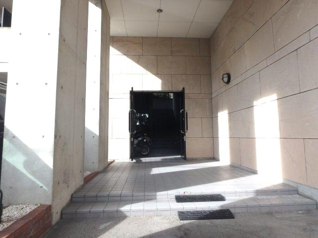 セントラル昭和のエントランス