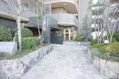 【エントランス】 | エンゼルハイム大濠 | エントランスです