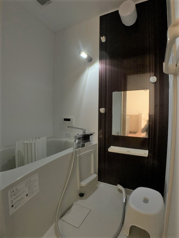 シャインアーチBの浴室