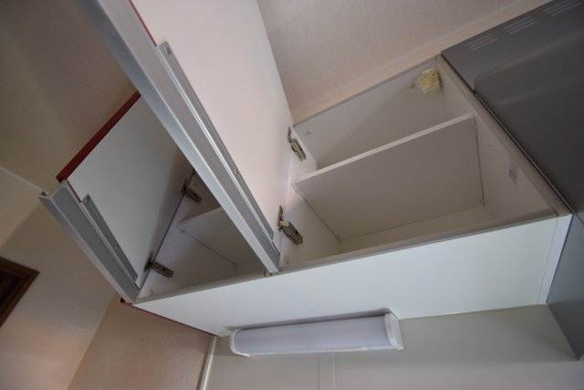 オークス夏見台のキッチン|キッチン上部収納