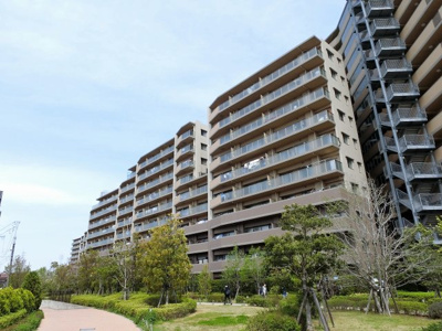 【外観】 | ヨコハマオールパークス第四街区 | 京浜急行線「鶴見市場」駅徒歩7分の好立地！京浜急行線・南武線「八丁畷」駅徒歩8分！南武線「尻手」駅徒歩11分の2線3駅利用可能！