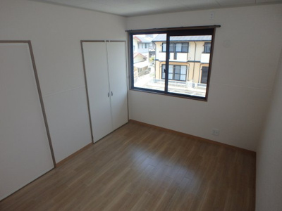 【洋室】 | フォンティーヌＢ | 西中新田　フォンテーヌB　2LDK　北洋室