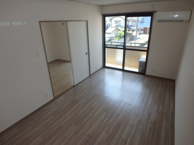 【居間・リビング】 | フォンティーヌＢ | 西中新田　フォンテーヌB　2LDK　居間・リビング