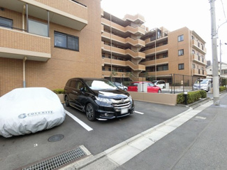【駐車場】