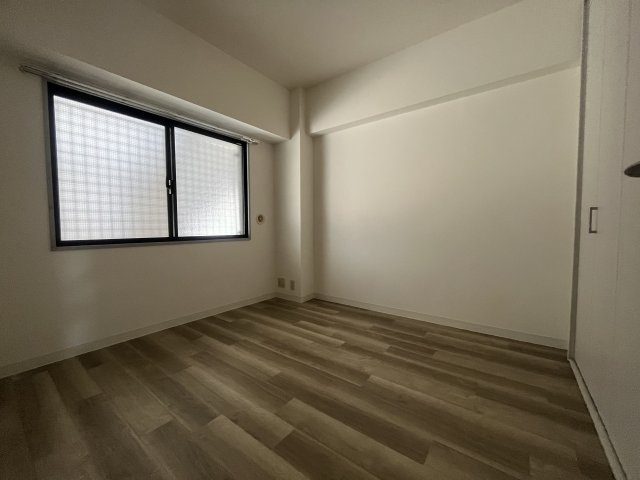 【洋室】 | 紫央里マンション