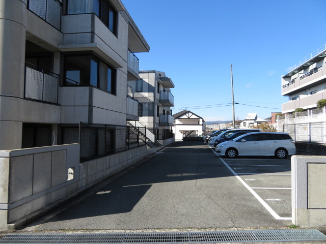 【駐車場】 | 紫央里マンション