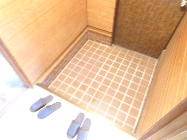 コーポ都築の玄関