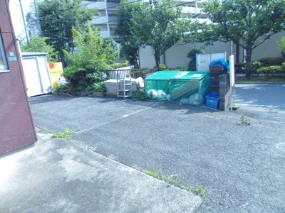 【その他共用部分】 | 北見方ハイム | 敷地内ごみ置き場でごみ出しもらくらく～♪忙しい社会人さんや学生さんにもうってつけ！