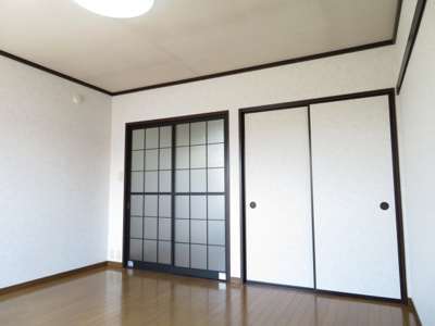 【洋室】 | メゾンラフォーレＡ