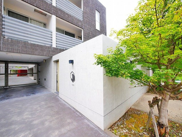 ＣＵＢＥのエントランス