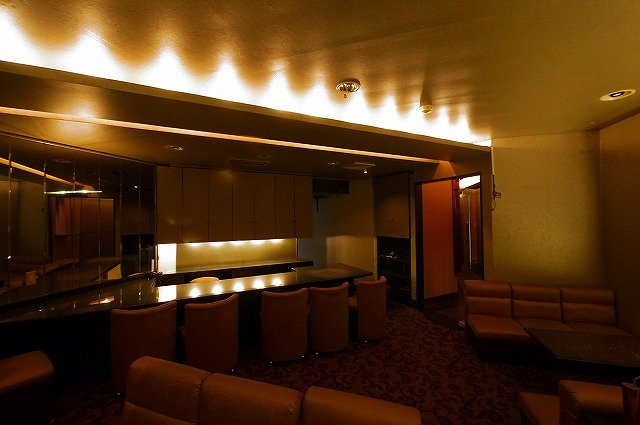 アルファプラザの内装