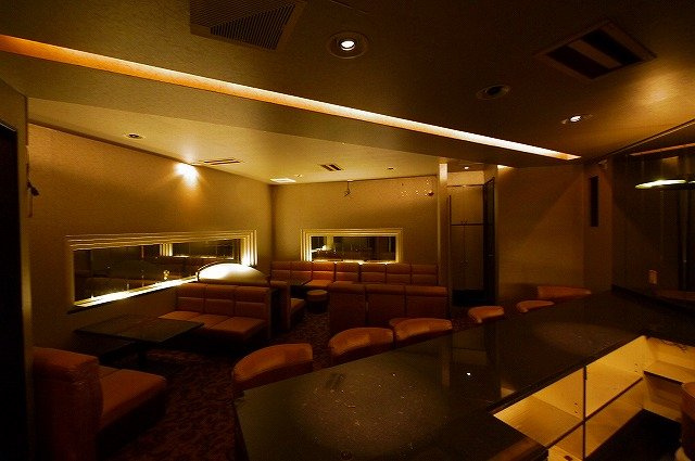 アルファプラザの内装