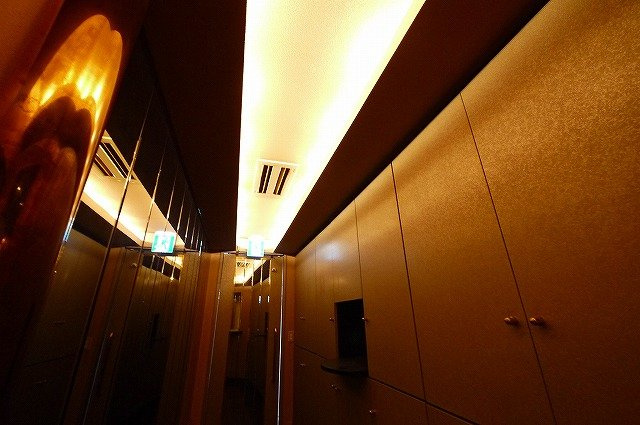 アルファプラザの内装