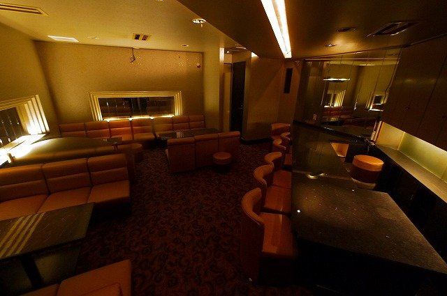 アルファプラザの内装