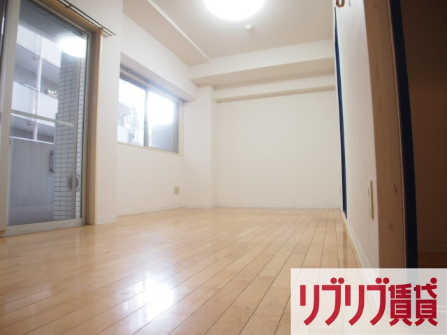 リエス千葉新宿の居間・リビング