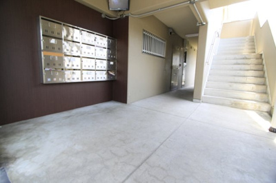 【ロビー】 | ロイヤルハイツ杉田