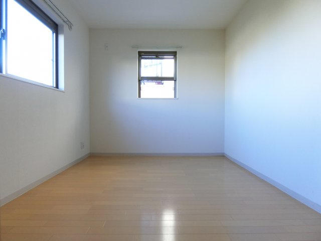 金剛戸建の洋室