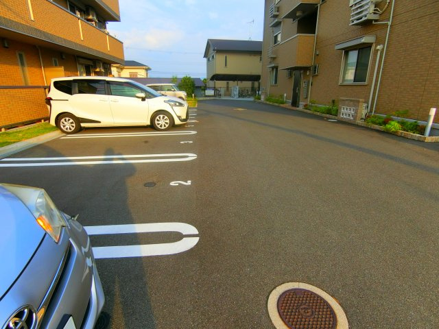 ボアソルテＴ（Ｂ棟）の駐車場