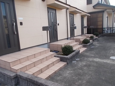 【エントランス】 | プラッサムコート土田