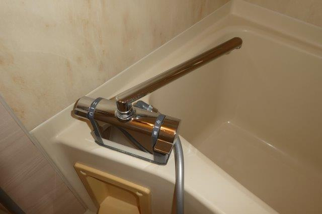 シェスタ白石の浴室|サーモスタッド付き水栓