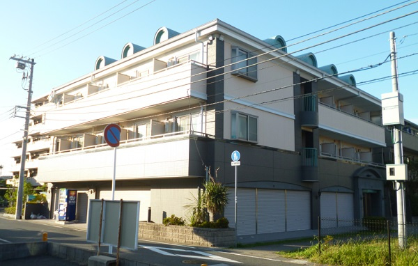 ローズガーデンＫ132番館の外観