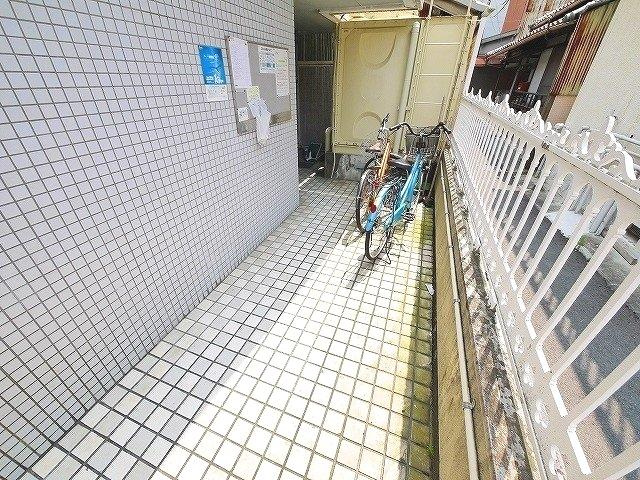 シティパレス西大寺P-6のエントランス|エントランスです