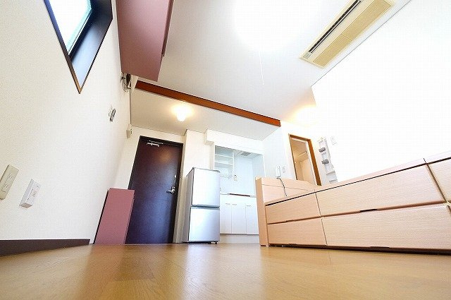 ナカタニマンションの洋室|ゆったりした洋室です