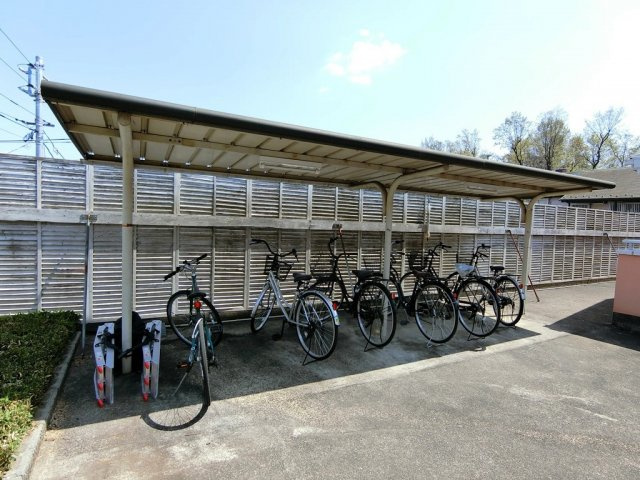 【その他共用部分】 | キャロットハウス | 駐輪場