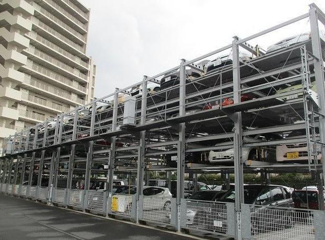 【駐車場】