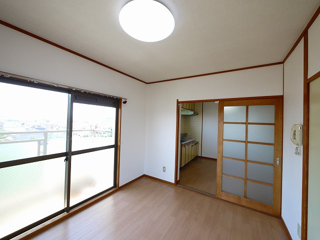 仲嶌マンションの洋室|スタンダードな洋室です