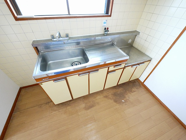仲嶌マンションのキッチン|きれいなキッチンです