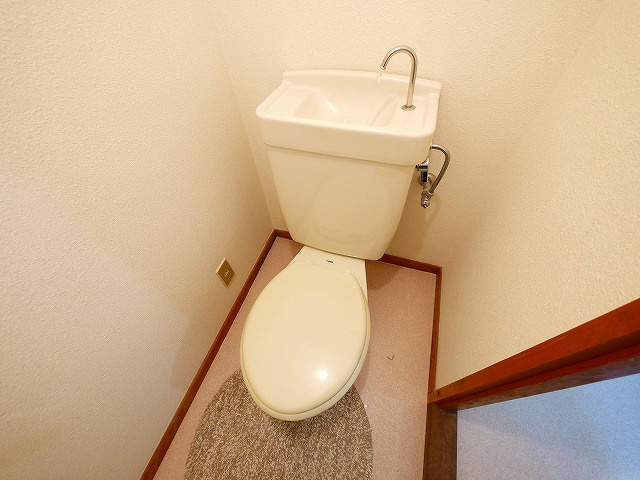 仲嶌マンションのトイレ|清潔感のあるトイレです
