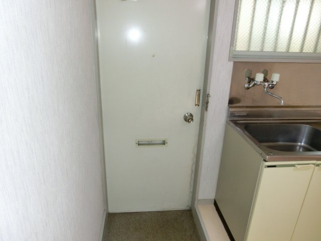 【玄関】 | サカエコーポ