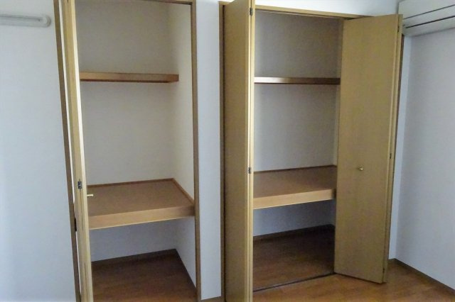 ピュアハウス絹の収納