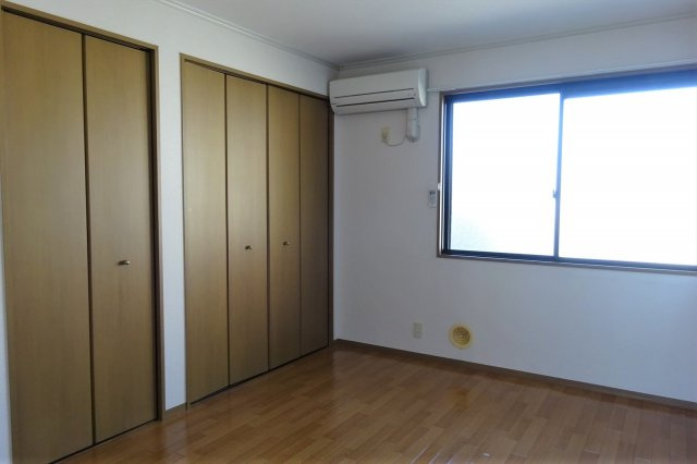 ピュアハウス絹の寝室