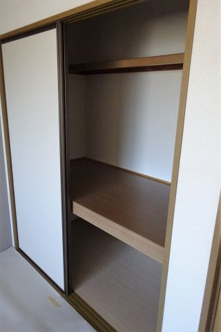 ピュアハウス絹の収納