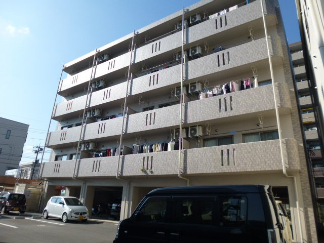 総社市中央１丁目の賃貸マンションの外観