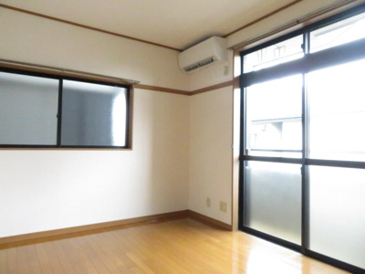 【洋室】 | アレストＨＫＩ | 南洋室