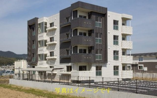 レオクラージュ試験場前の外観