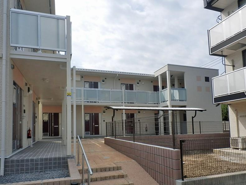 レオネクストイディアル　T