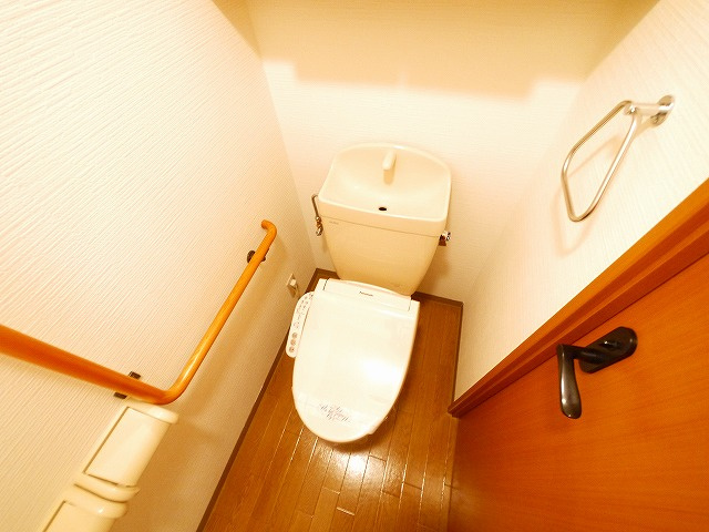 ＣＡＳＡ　ＡＬ　ＤＥＮＴＥ（カーサアルデンテ）のトイレ