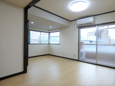 【居間・リビング】 | ダイタ北口マンション