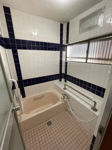 岩出市新田広芝・中古戸建・19775の浴室