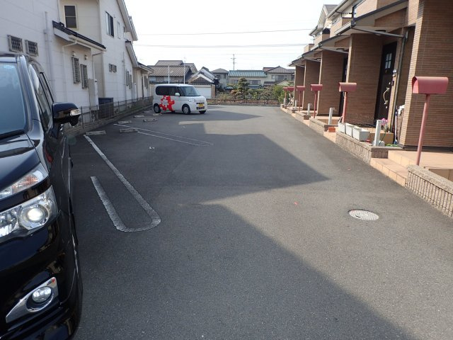 コンフォートⅡの駐車場