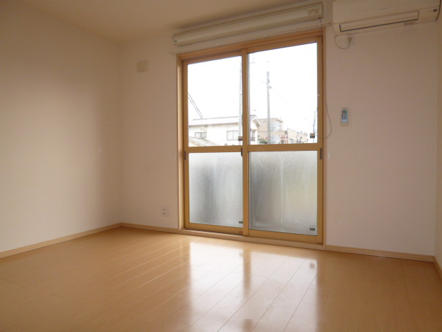 ランピオーネの洋室|洋室