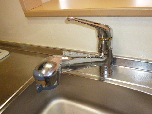 ランピオーネのキッチン|浄水器対応水栓