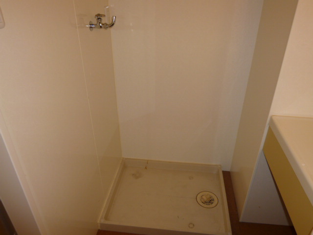 ランピオーネのその他|洗濯機置き場