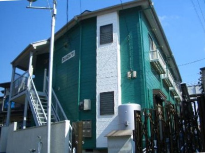 【外観】 | フレンズハイツ | 閑静な住宅街に建つアパートです　道路の向かいに公園があります