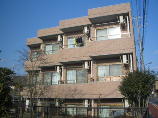 【外観】 | サンコート緑 | 閑静な住宅街にあり千葉大正門まで徒歩10分です