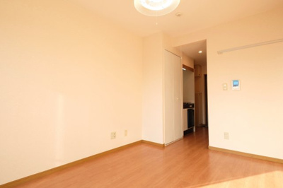 【居間・リビング】 | サンコート緑 | 同タイプ・別室となります。現況優先と致します。